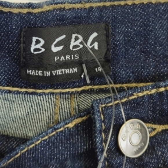 BCBG Paris Bootcut Blue Jeans Size 14 - Picture 7 of 7
